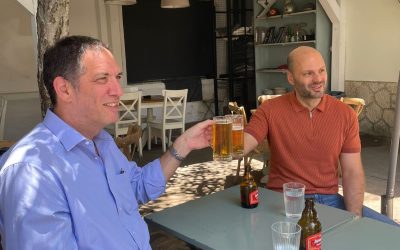 Svrati na nauku: Razgovor sa izraelskim i srpskim naučnicima u beogradskim kafeima